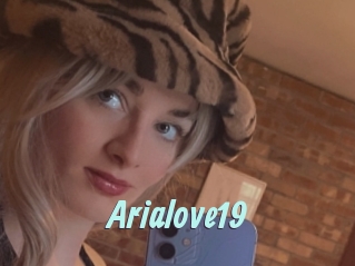 arialove19 Ton Show