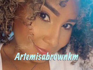 Artemisabrownkm