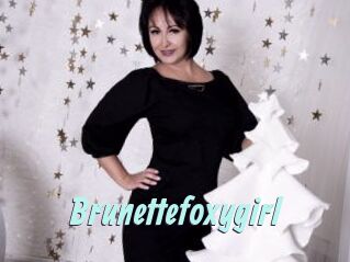 Brunettefoxygirl