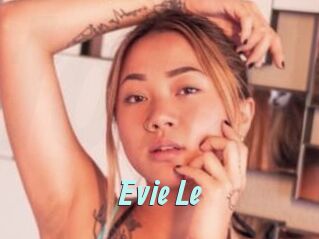 Evie_Le