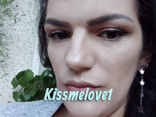Kissmelove1