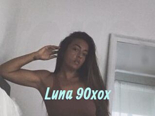 Luna_90xox