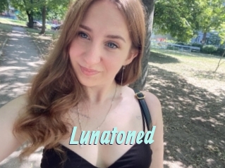 Lunatoned
