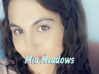 Mia_Meadows