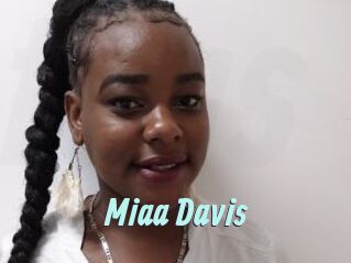 Miaa_Davis