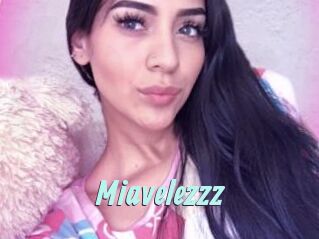 Miavelezzz Ton Show