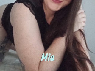 Mia