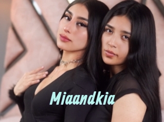 miaandkia Ton Show
