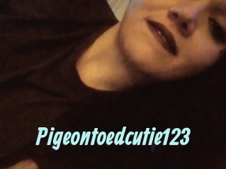 pigeontoedcutie123 Ton Show