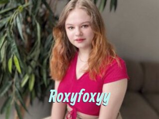 Roxyfoxyy