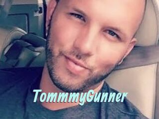 TommmyGunner