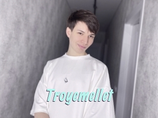 troyemellet Ton Show